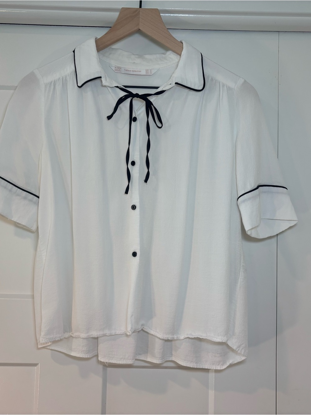 Zara White Button-Front Tie-Neck Blouse with Black Trim